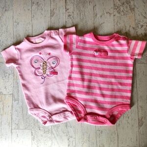 Carter's pink bodysuits with butterflies (set of 2) Size 3 mo